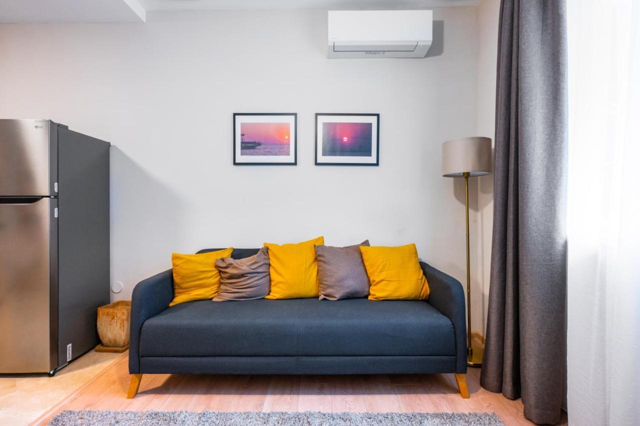 Cozy And Colorful 2bd Flat With Location Apartament Sofia