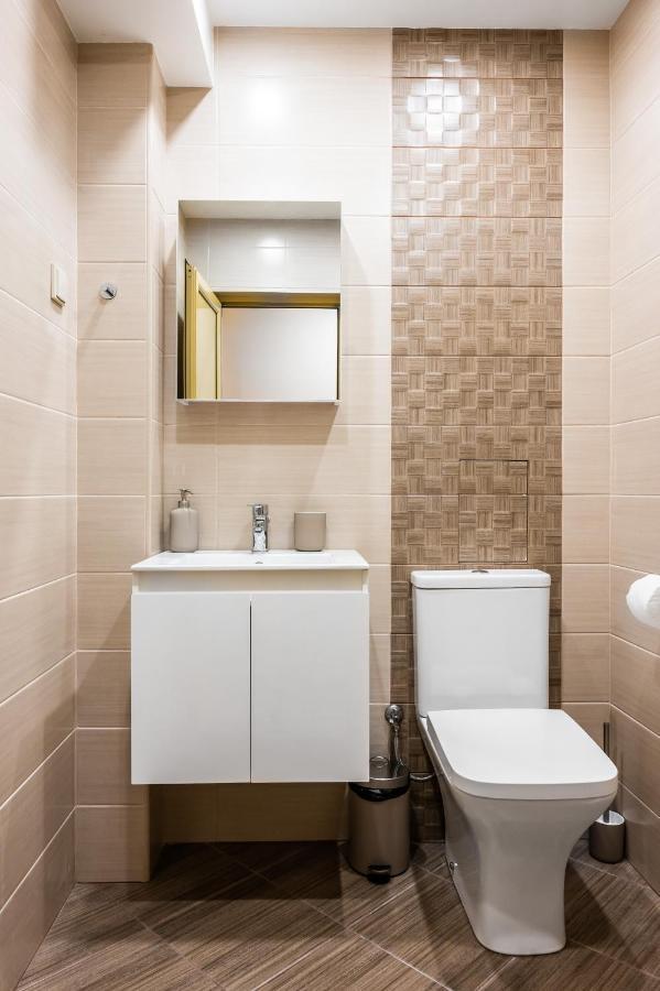 Cozy And Colorful 2bd Flat With Location Apartament *
