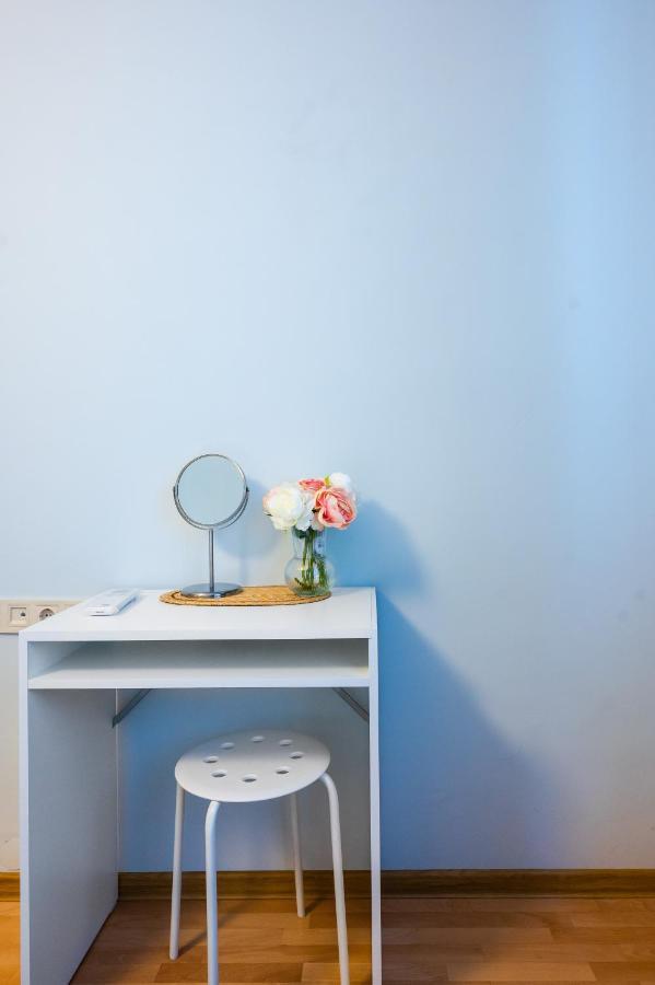Apartemen Cozy And Colorful 2bd Flat With Location